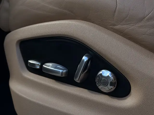 Porsche Cayenne view 7