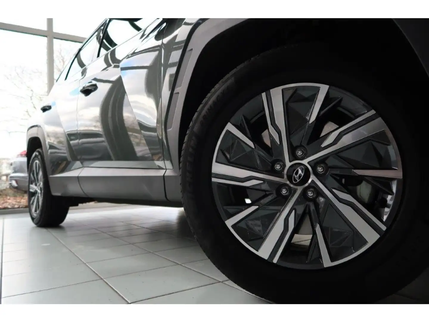 Hyundai TUCSON Select +48V 2WD 150PS 1.6 TGDI iM/T Grijs - 2