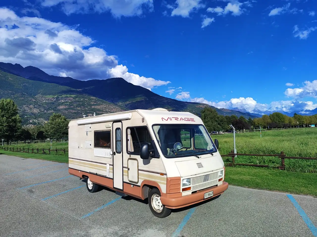Caravans-Wohnm Mirage Oriente 6, foto 1