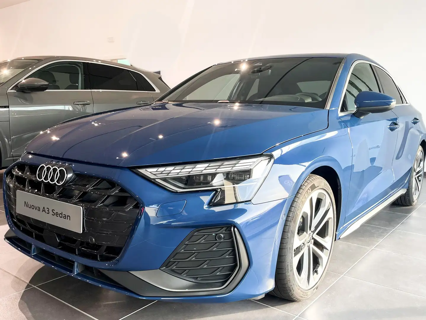 Audi A3 Sedan 35 2.0 tdi S line edition s-tronic Blau - 1