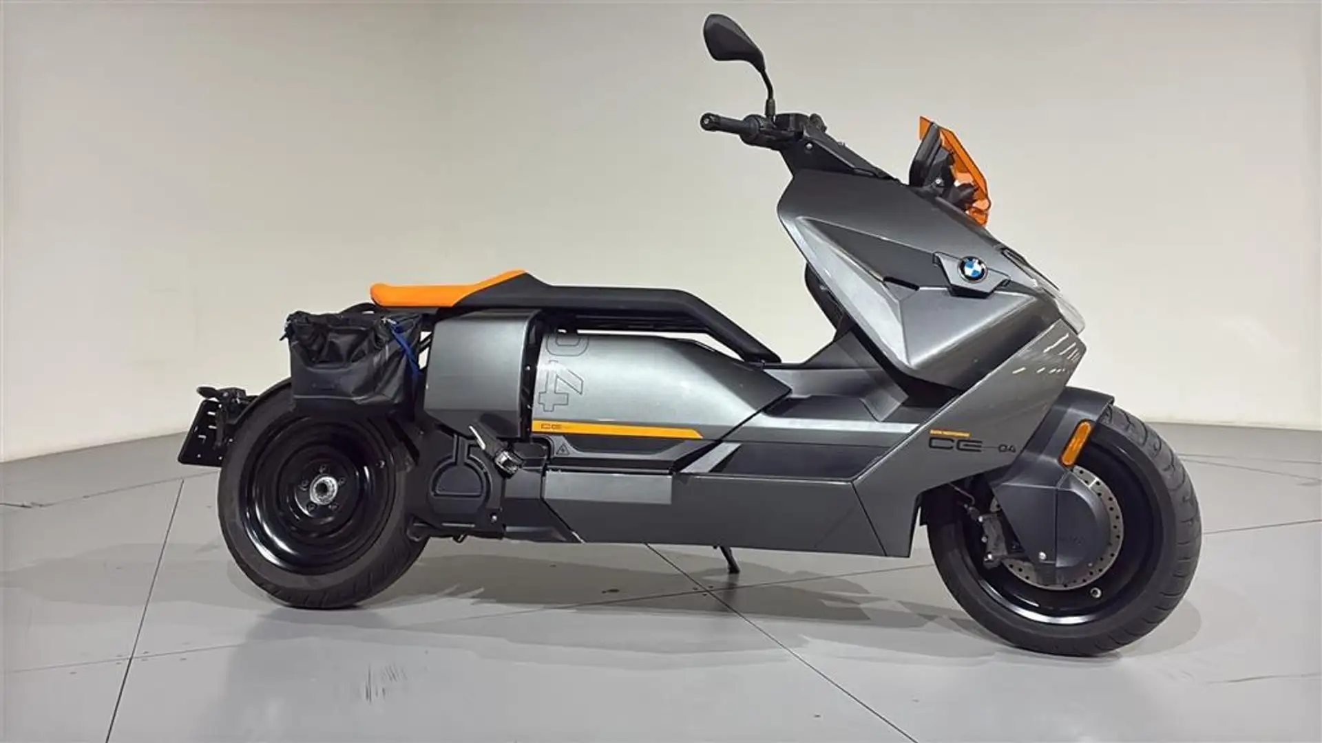 BMW CE 04 0 Grijs - 1