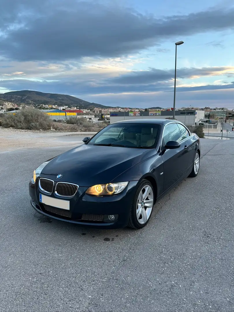 BMW 335 335i Cabrio Aut. Blauw - 1