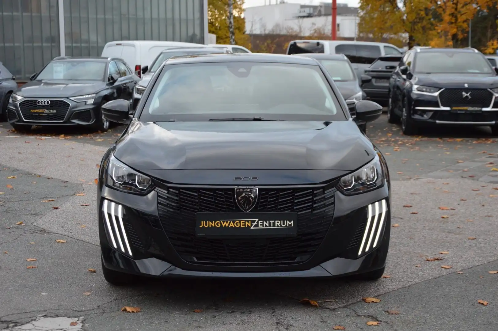 Peugeot 208 Allure 1.2"EAT8"LED"KAMERA"CARPLAY"TEMPOMAT" Schwarz - 2