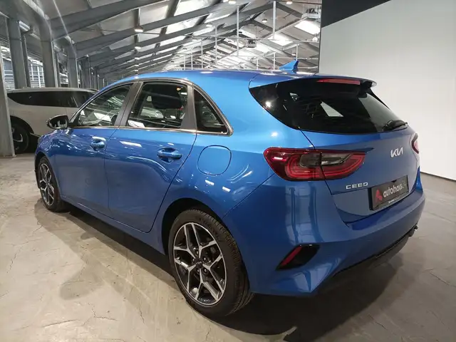 Kia Ceed view 4