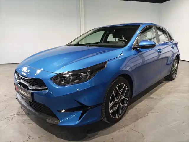 Kia Ceed view 3