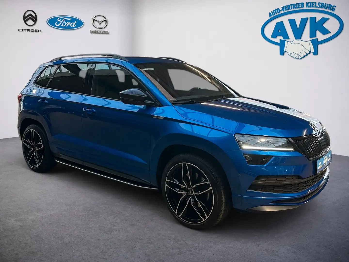 Skoda Karoq Sportline 4x4 Bleu - 1
