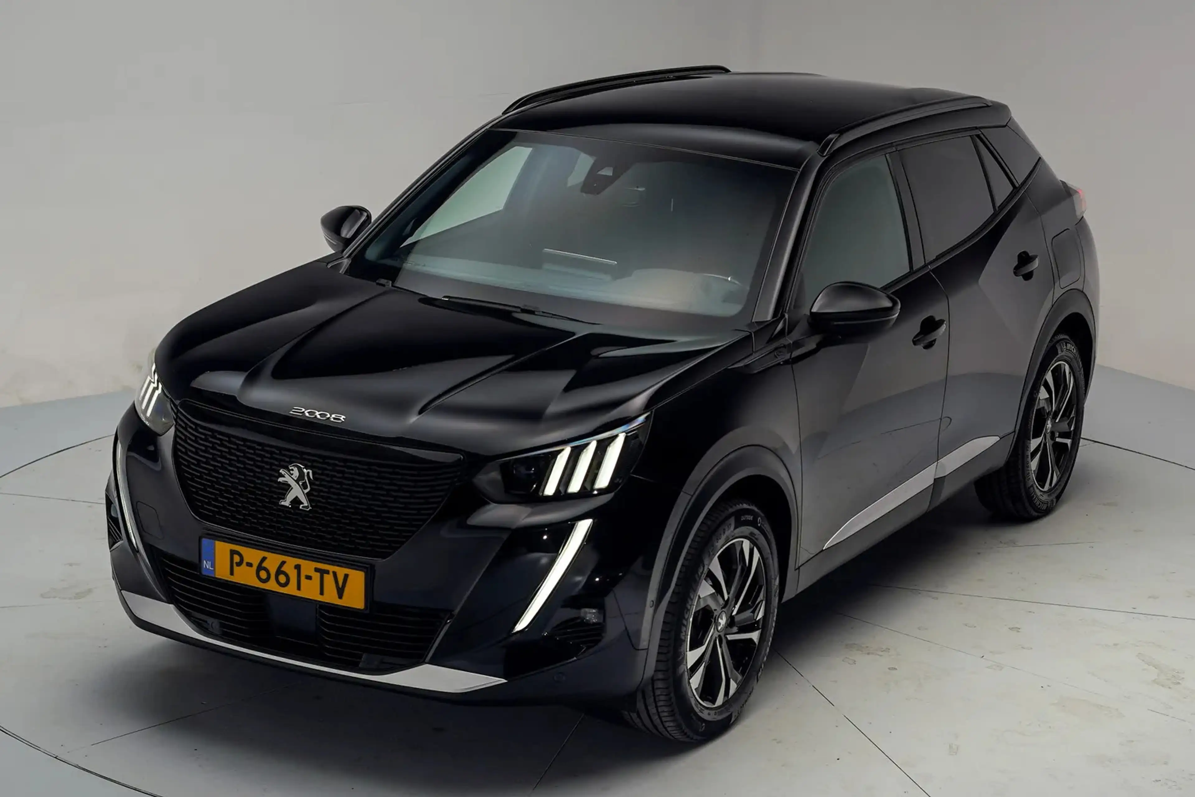 Peugeot e-2008 EV Active 50 kWh [ Navi Apple/Android Camera Half — photo 13
