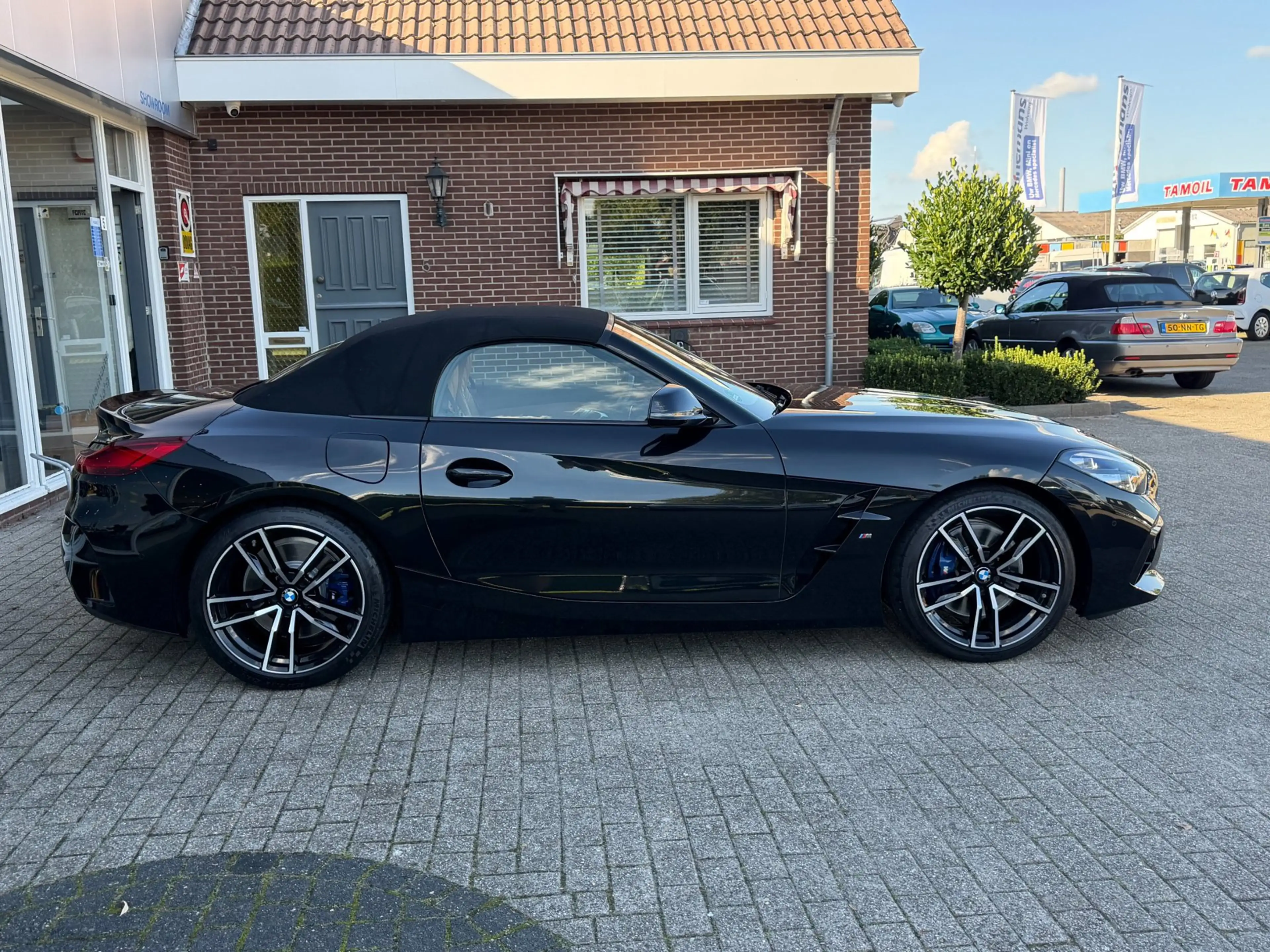 BMW Z4 Roadster SDrive20i M-SPORT / MEMORY / ACC / ADAPTI — photo 34
