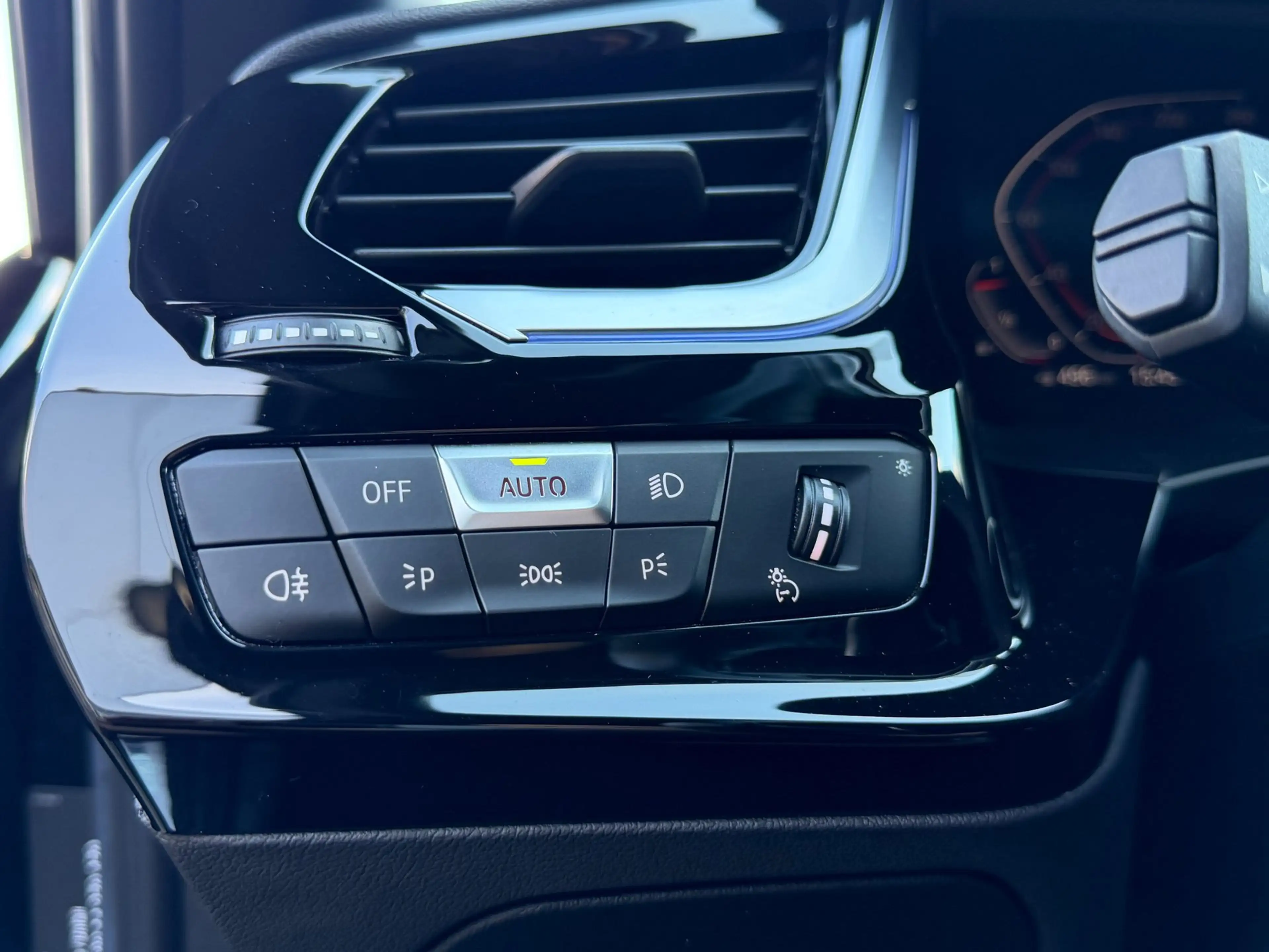 BMW Z4 Roadster SDrive20i M-SPORT / MEMORY / ACC / ADAPTI — photo 44
