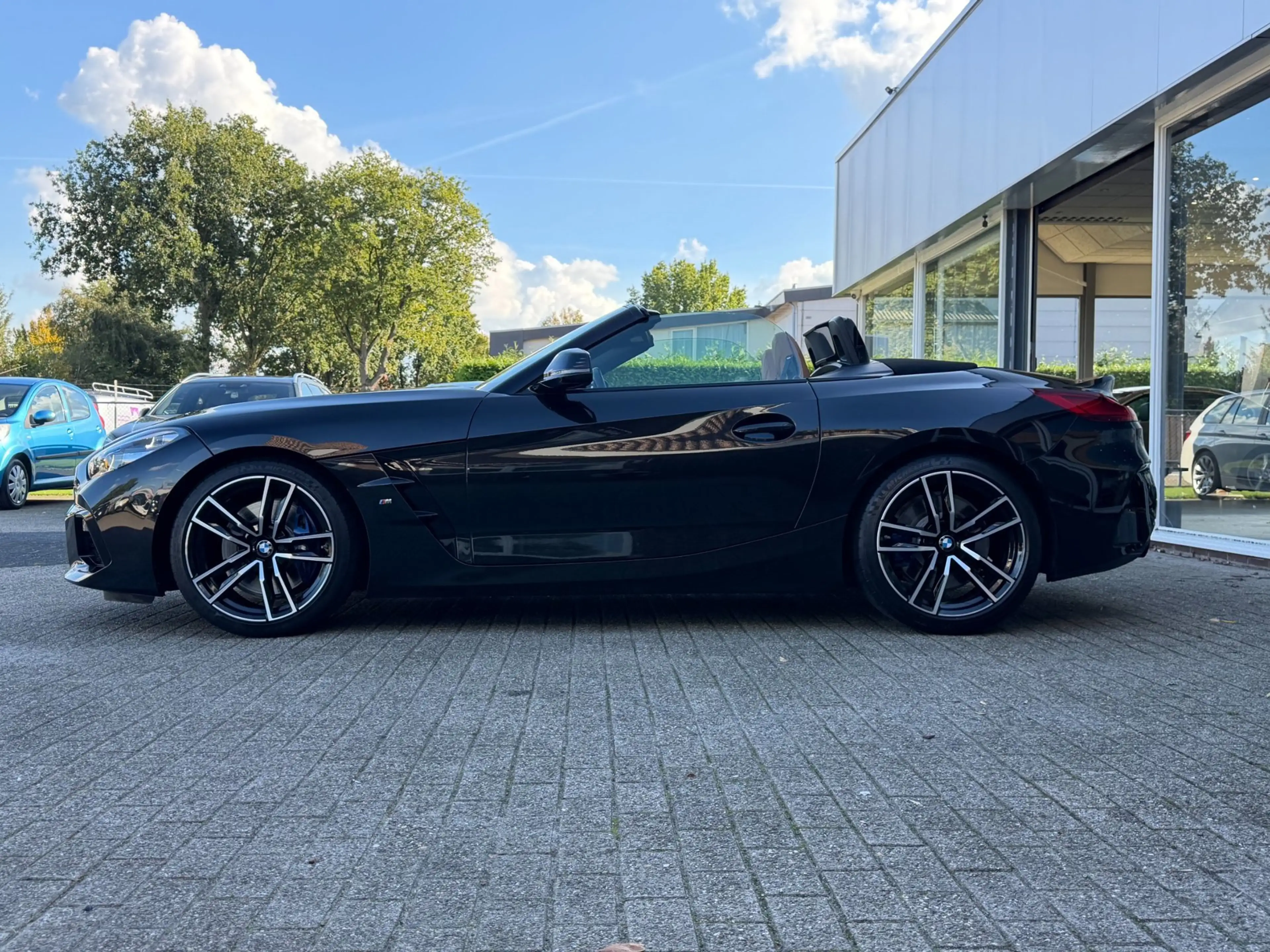 BMW Z4 Roadster SDrive20i M-SPORT / MEMORY / ACC / ADAPTI — photo 7