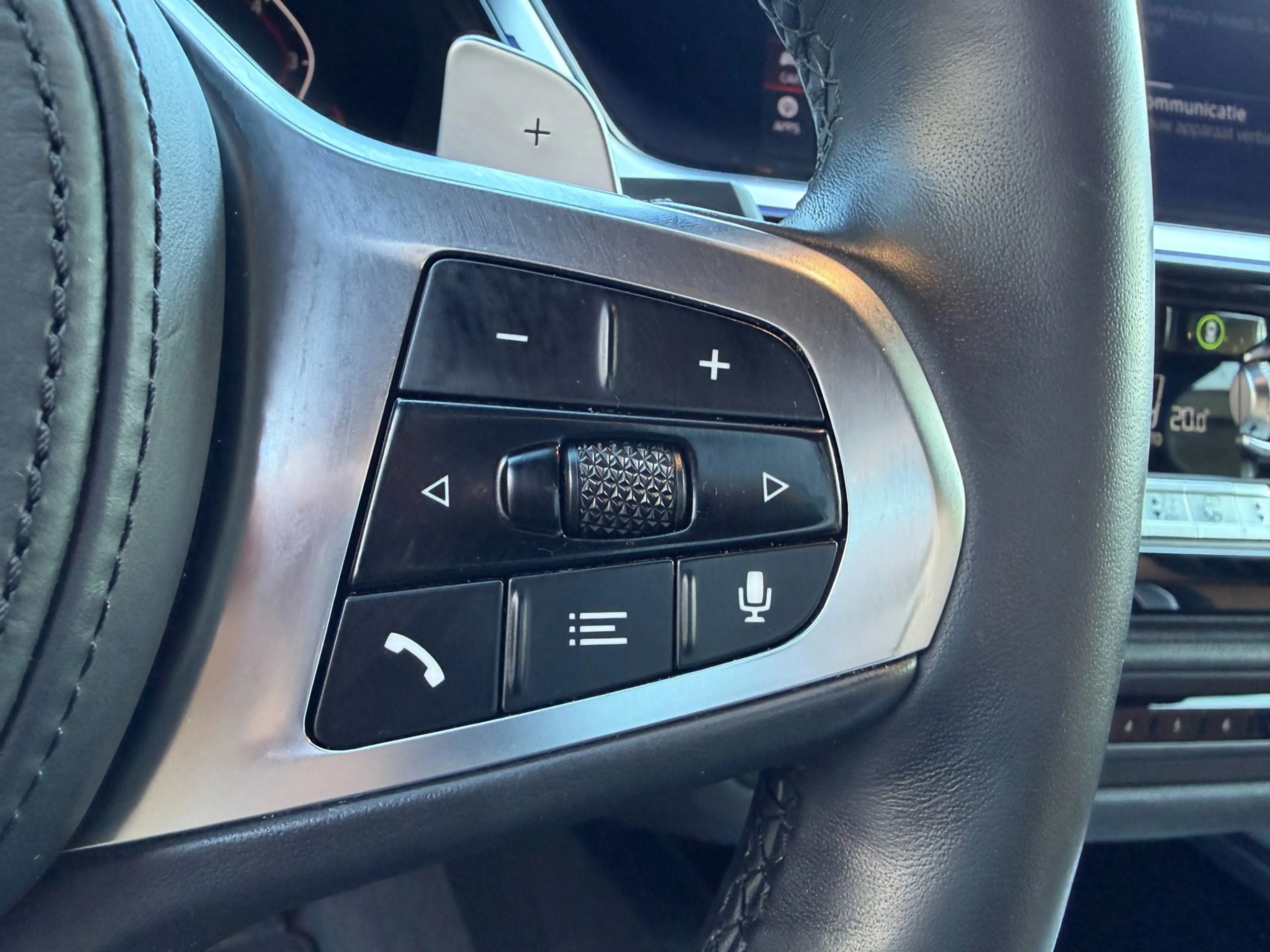 BMW Z4 Roadster SDrive20i M-SPORT / MEMORY / ACC / ADAPTI — photo 42