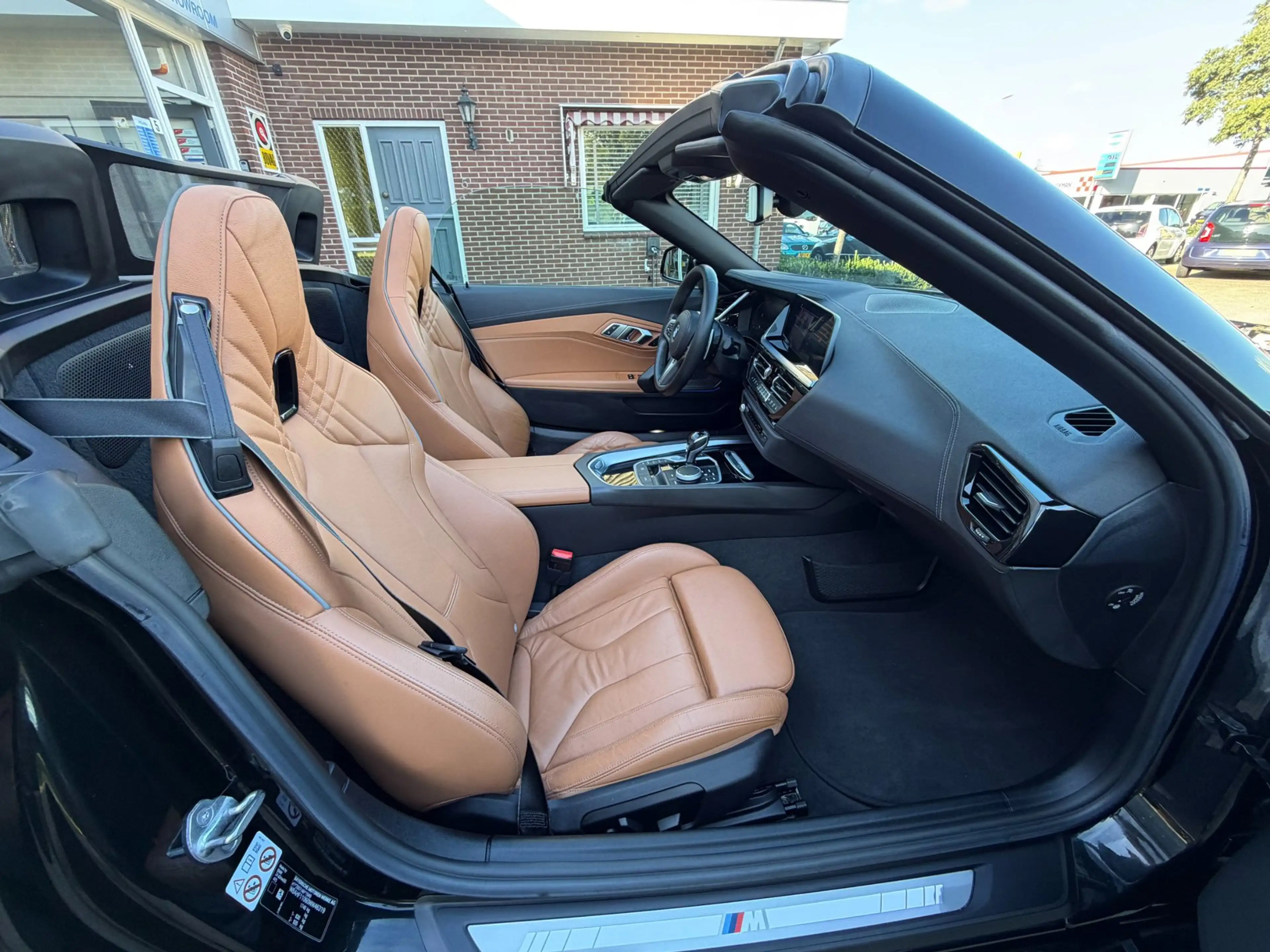 BMW Z4 Roadster SDrive20i M-SPORT / MEMORY / ACC / ADAPTI — photo 25
