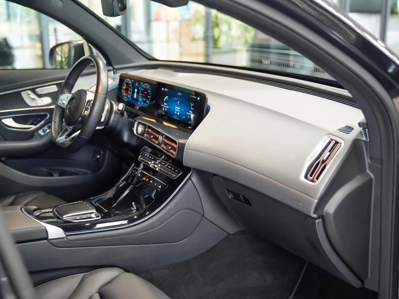 Mercedes-Benz EQC 400 4M AMG Line Leder Fahrassistenz Head-up, миниатюра 7