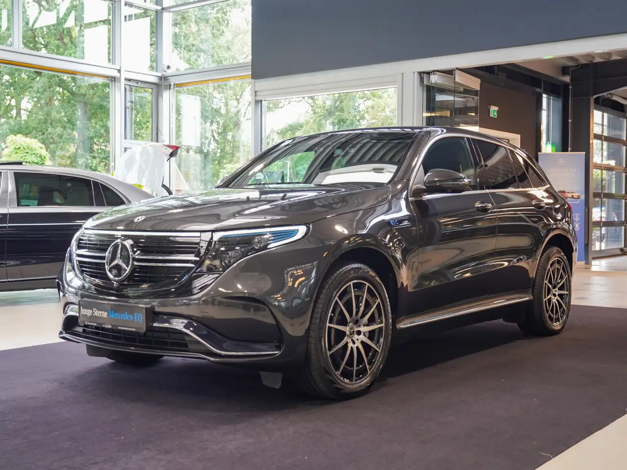 Mercedes-Benz EQC 400 4M AMG Line Leder Fahrassistenz Head-up, миниатюра 6