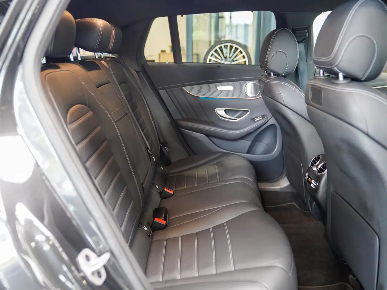 Mercedes-Benz EQC 400 4M AMG Line Leder Fahrassistenz Head-up, миниатюра 12
