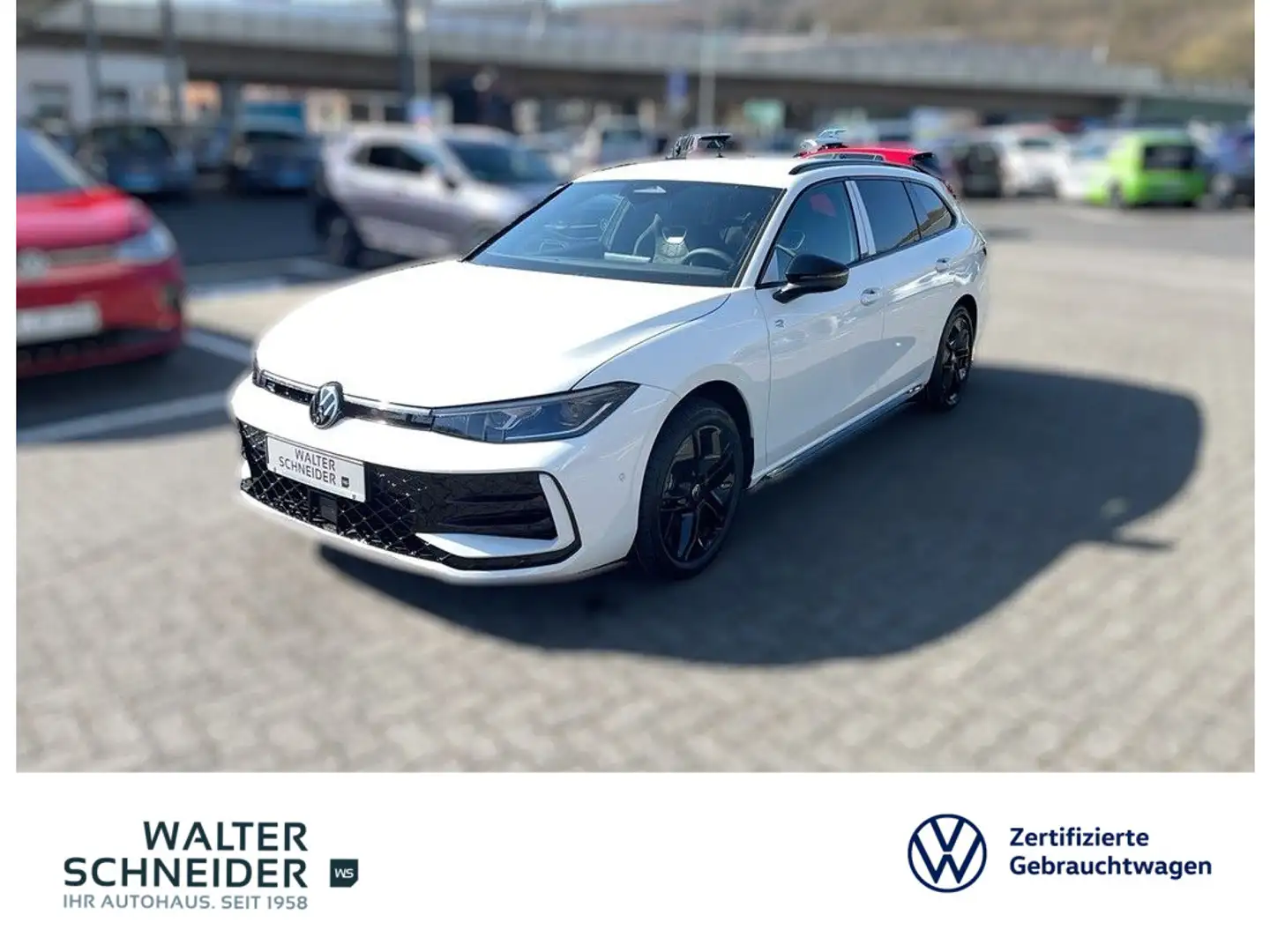 Volkswagen Passat Variant Passat R-Line 2,0 l TDI SCR 110 kW (150 PS) 7-Ga Weiß - 1