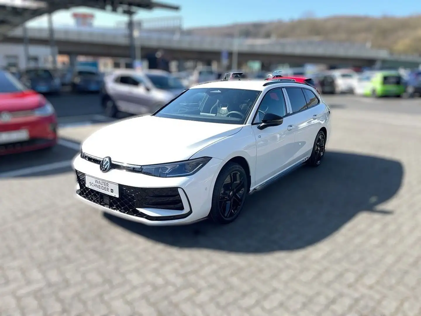 Volkswagen Passat Variant Passat R-Line 2,0 l TDI SCR 110 kW (150 PS) 7-Ga Weiß - 2