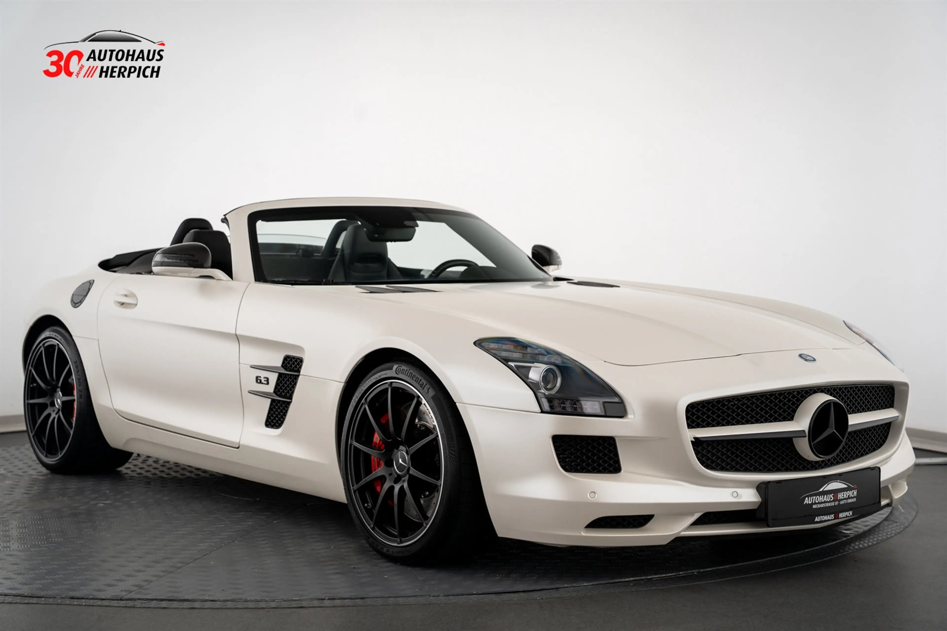 Mercedes-Benz SLS 6.2L V8 Roadster RFK PDC B&O — photo 7