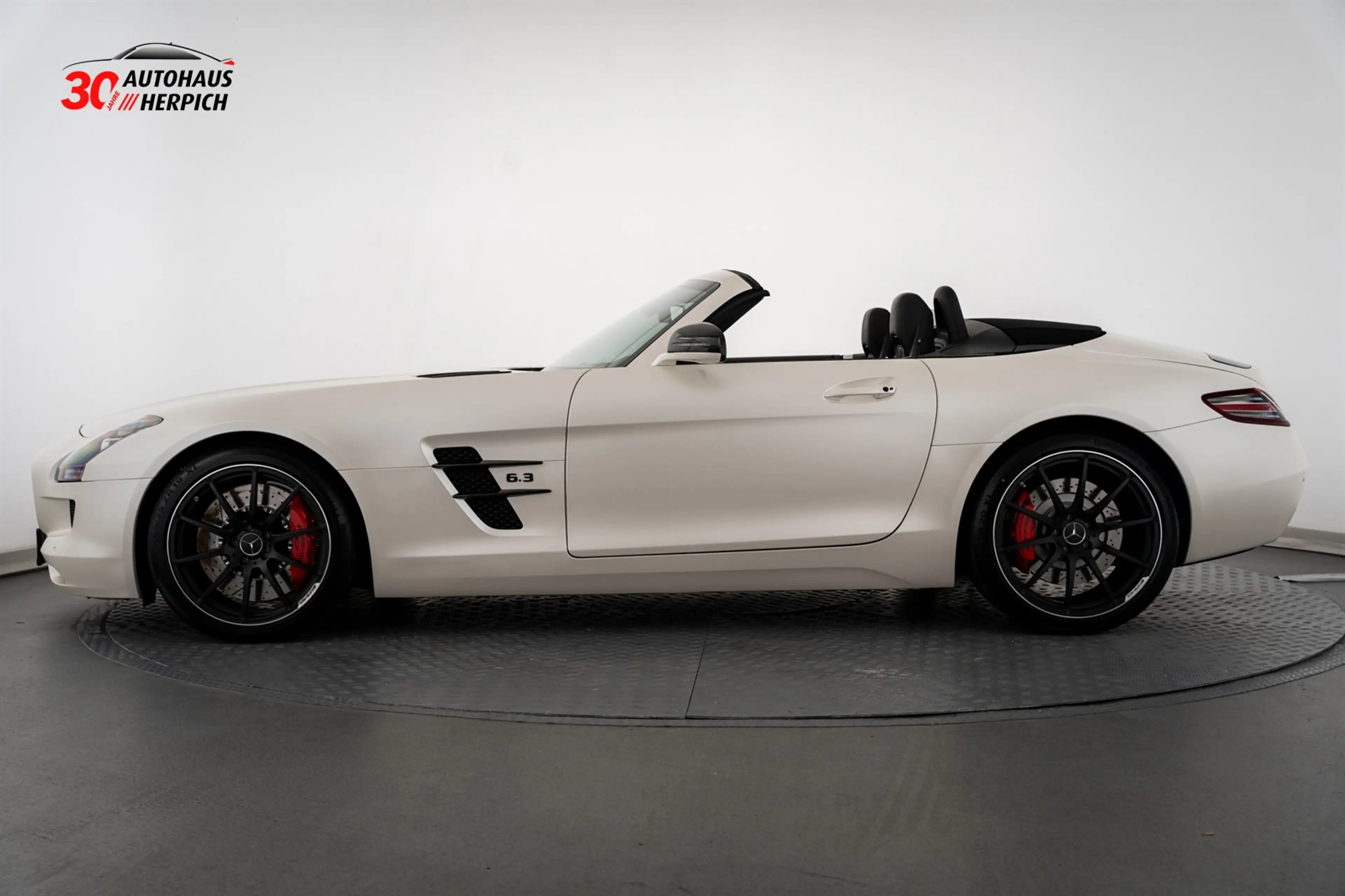 Mercedes-Benz SLS 6.2L V8 Roadster RFK PDC B&O — photo 2