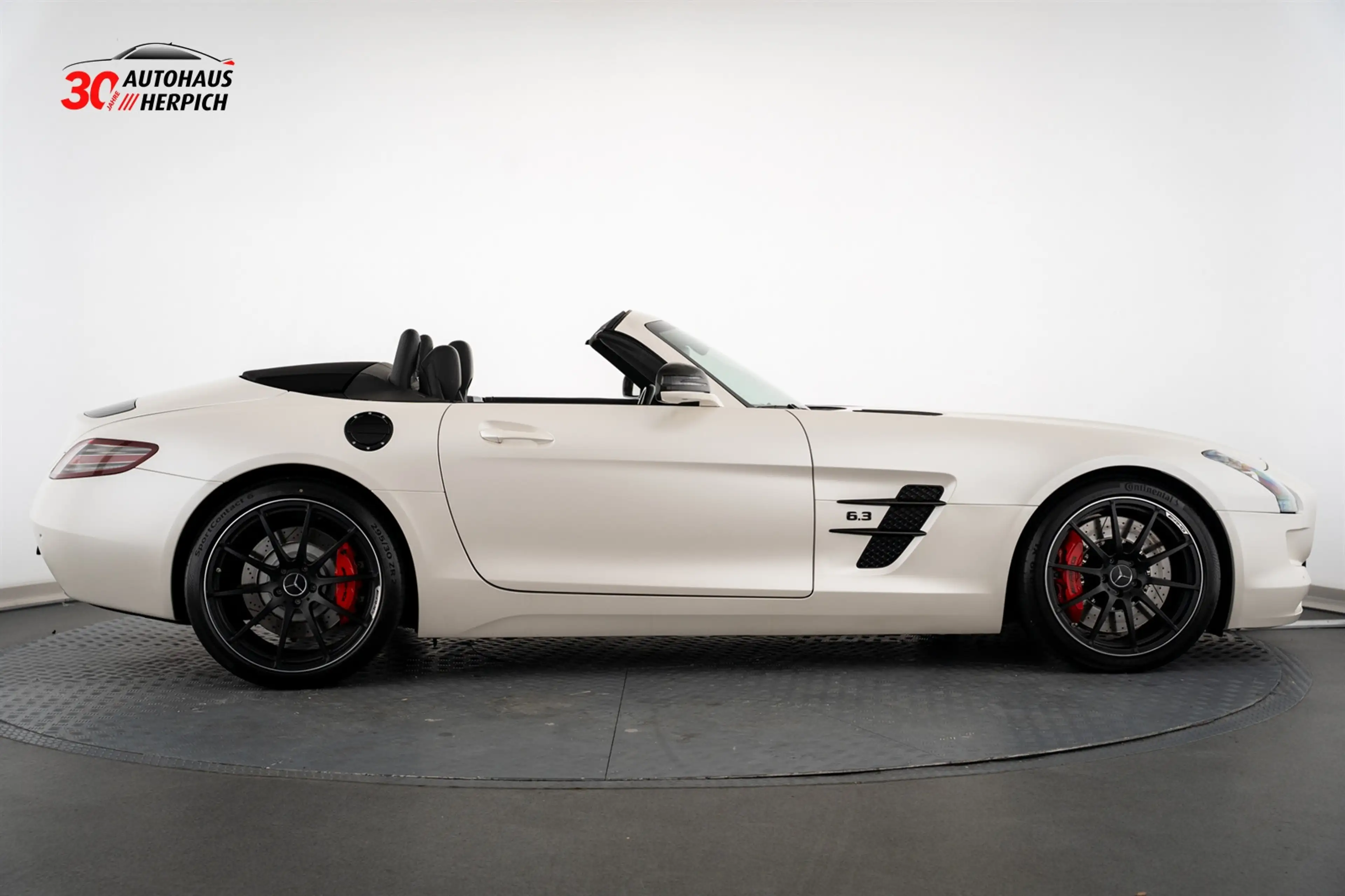 Mercedes-Benz SLS 6.2L V8 Roadster RFK PDC B&O — photo 6
