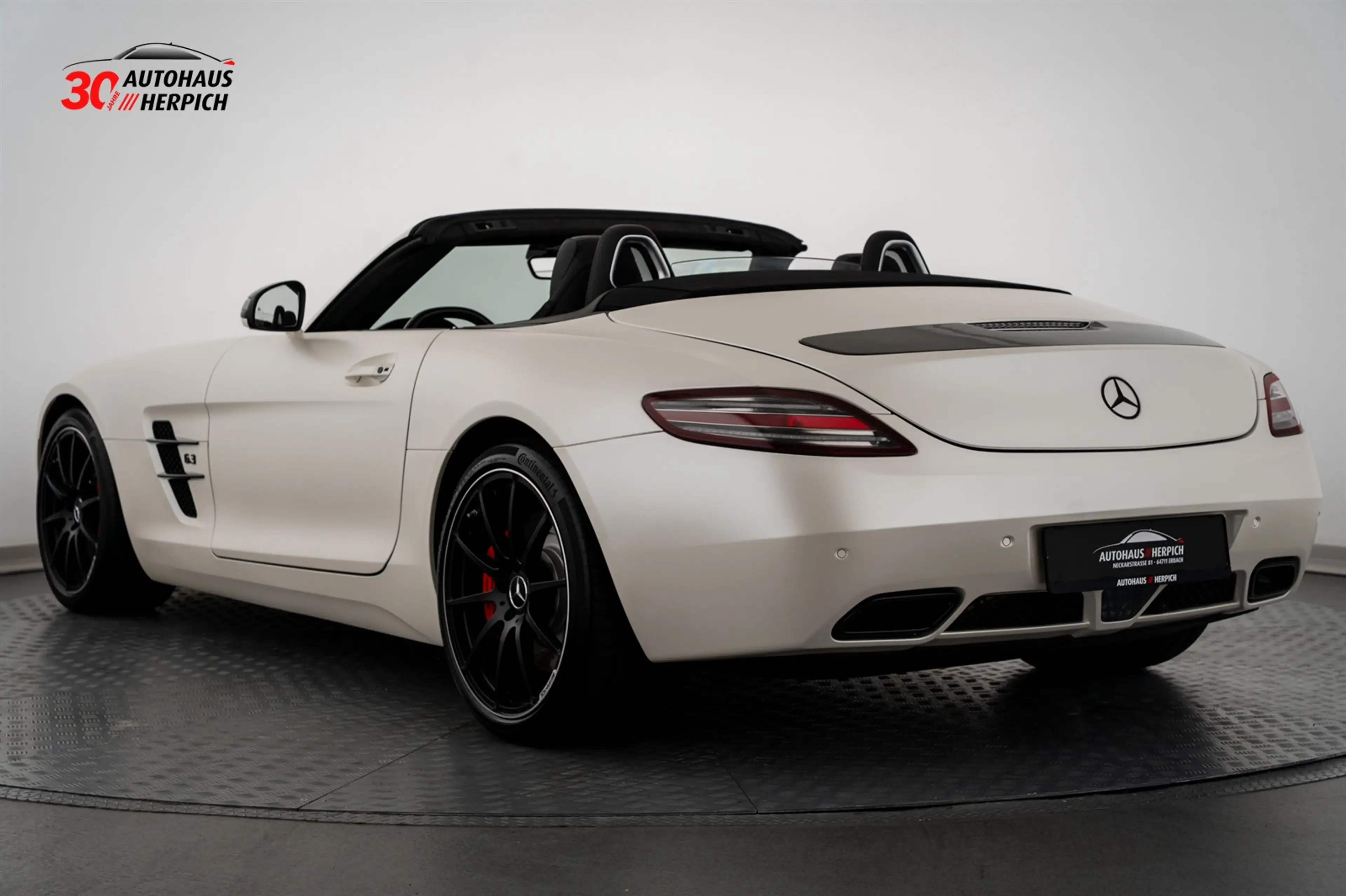 Mercedes-Benz SLS 6.2L V8 Roadster RFK PDC B&O — photo 3