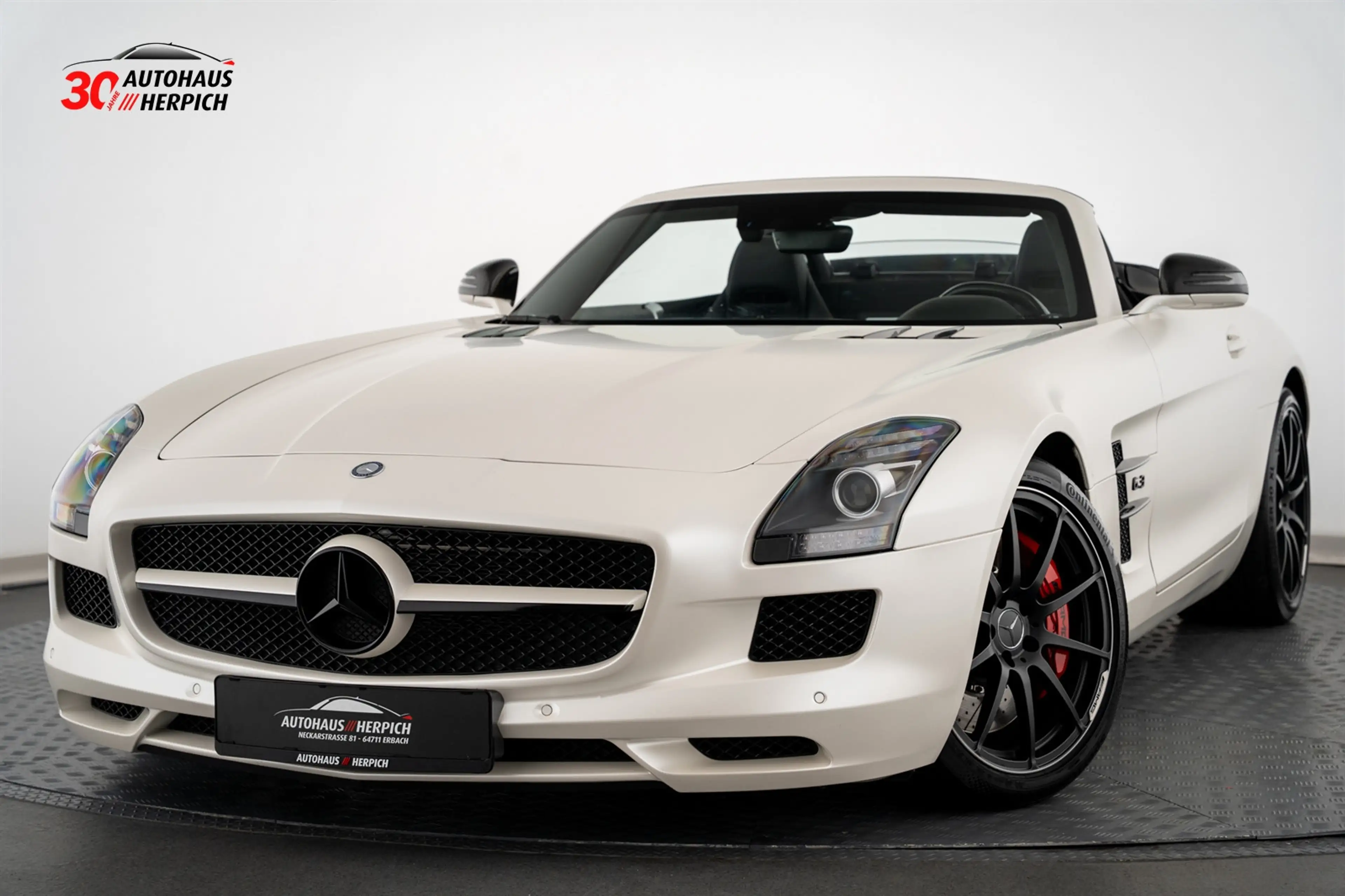 Mercedes-Benz SLS 6.2L V8 Roadster RFK PDC B&O