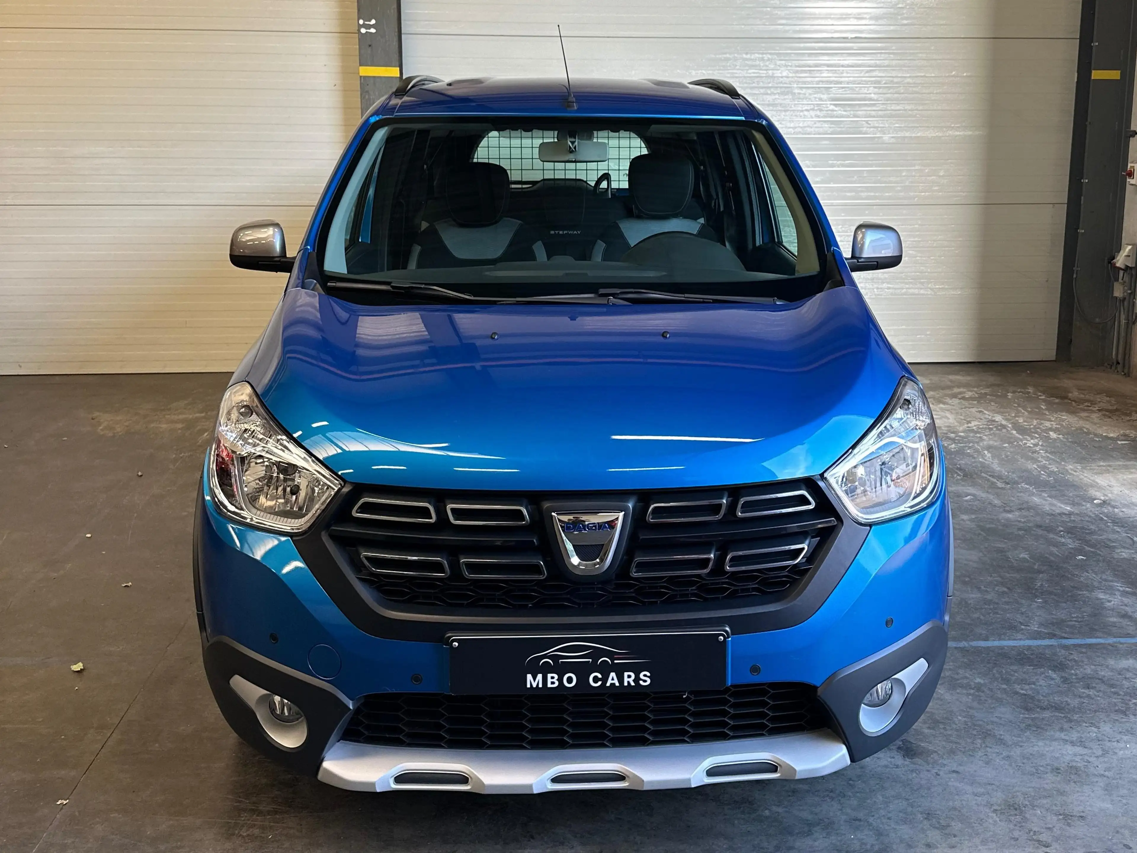 Dacia Lodgy Lodgy Stepway 1.2 TCe Urban Explorer 5pl. — photo 2