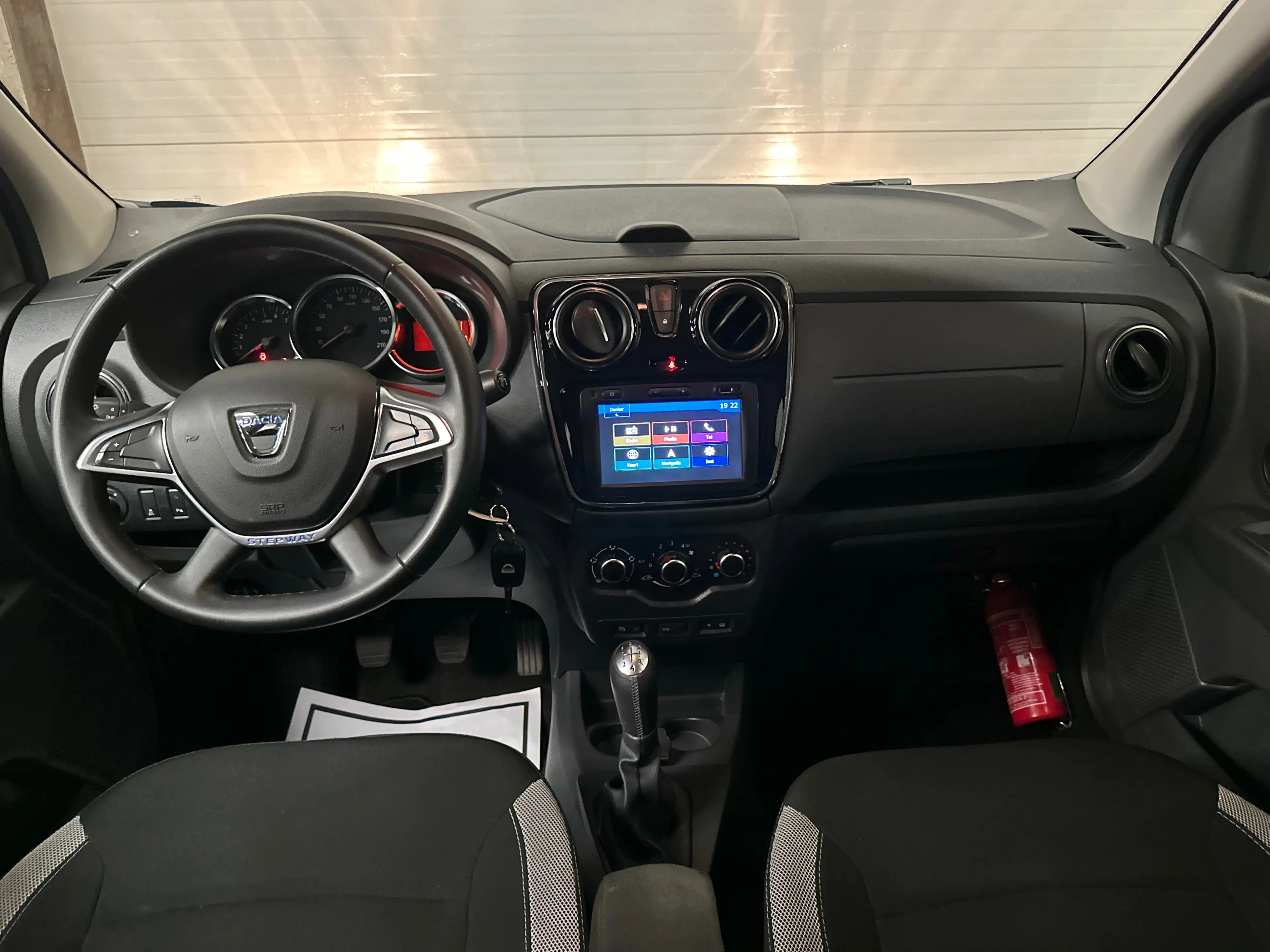 Dacia Lodgy Lodgy Stepway 1.2 TCe Urban Explorer 5pl. — photo 10