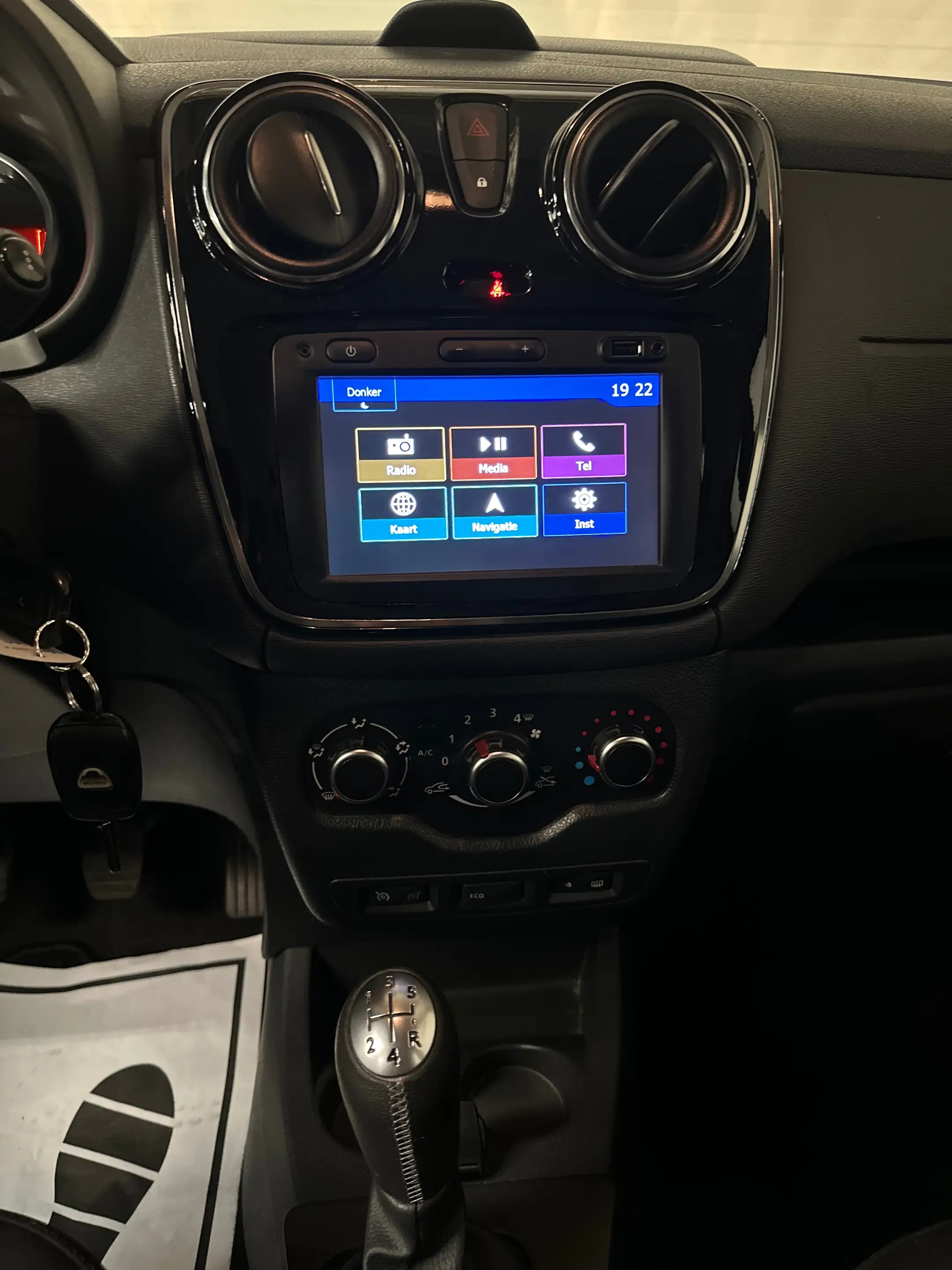 Dacia Lodgy Lodgy Stepway 1.2 TCe Urban Explorer 5pl. — photo 11