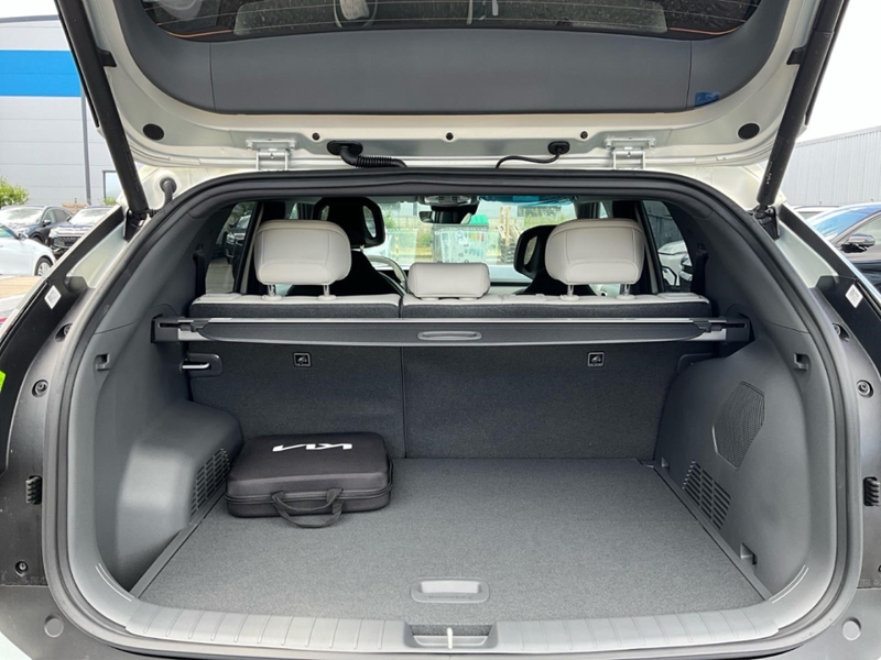 Kia EV3 GTL 81.4 150kW HUD Navi Leder Soundsystem HarmanKa — photo 12