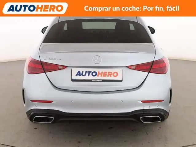 Mercedes-Benz C-Class view 5