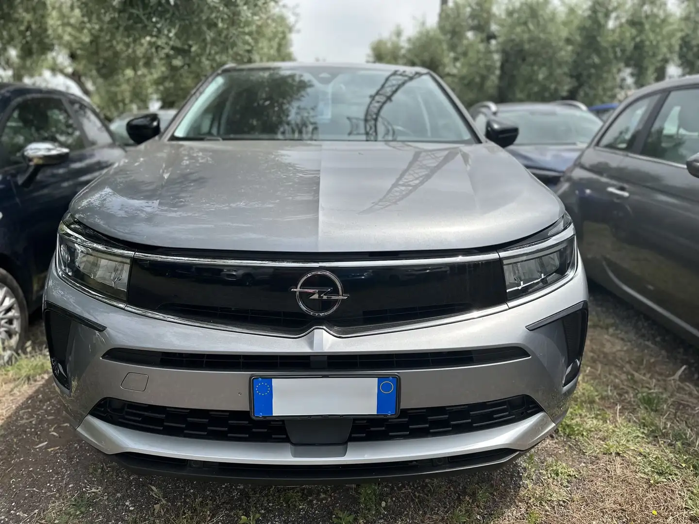 Opel Grandland Grandland 1.2 Turbo 12V 130 CV aut. Business Eleg Bianco - 2