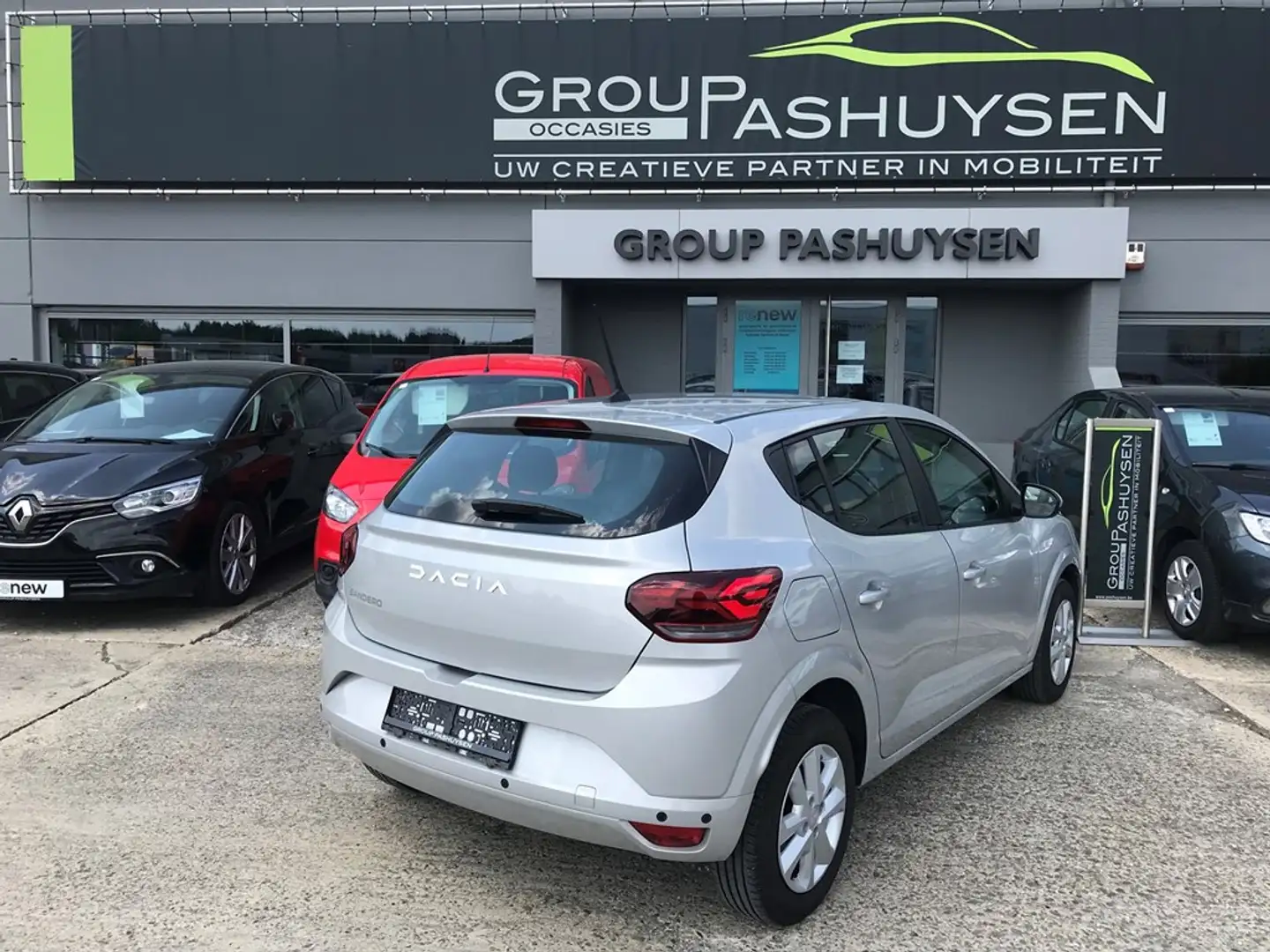 Dacia Sandero Expression 1.0CC 91PK LPG + BENZINE Argintiu - 2
