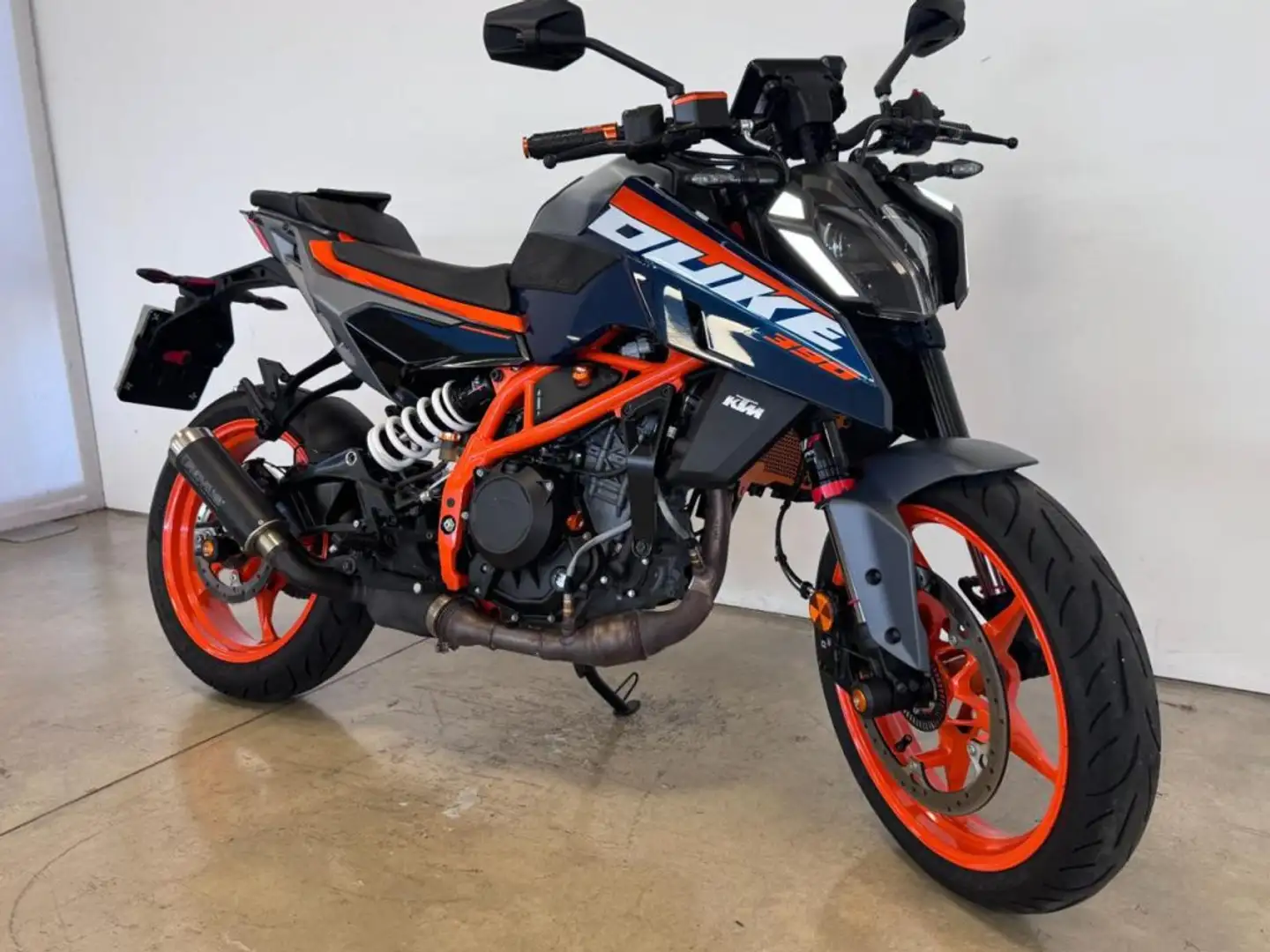 KTM 390 Duke  MY 2024 Arancione - 2