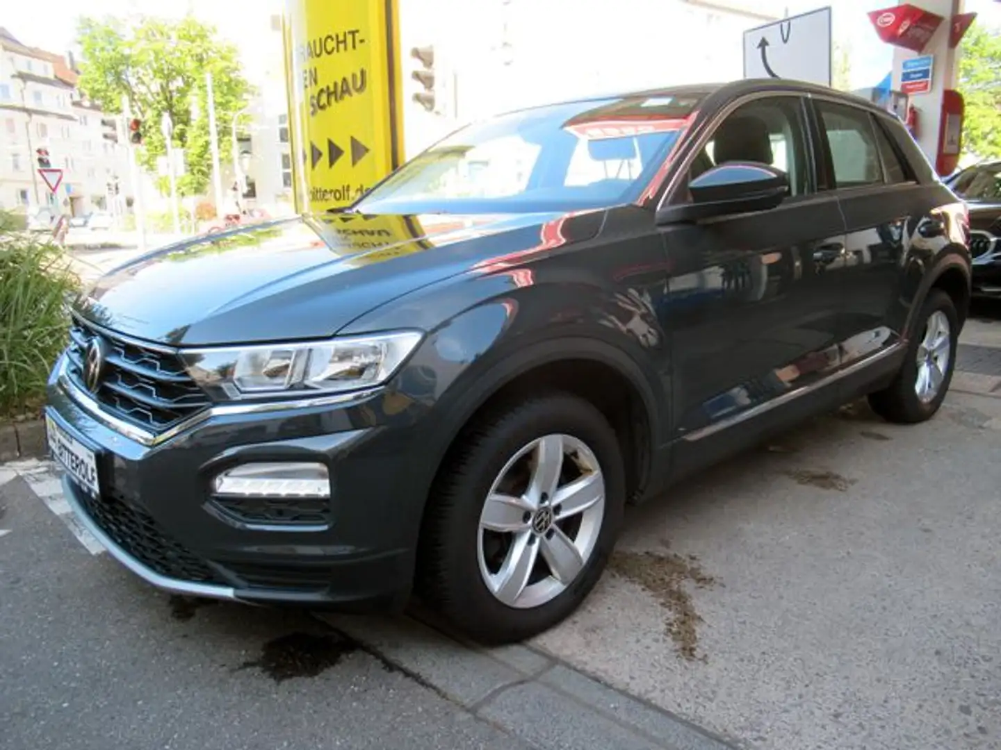 Volkswagen T-Roc 2.0TDI DSG Style Navi/SHZ/PDC/ALU/DAB/ Grau - 2