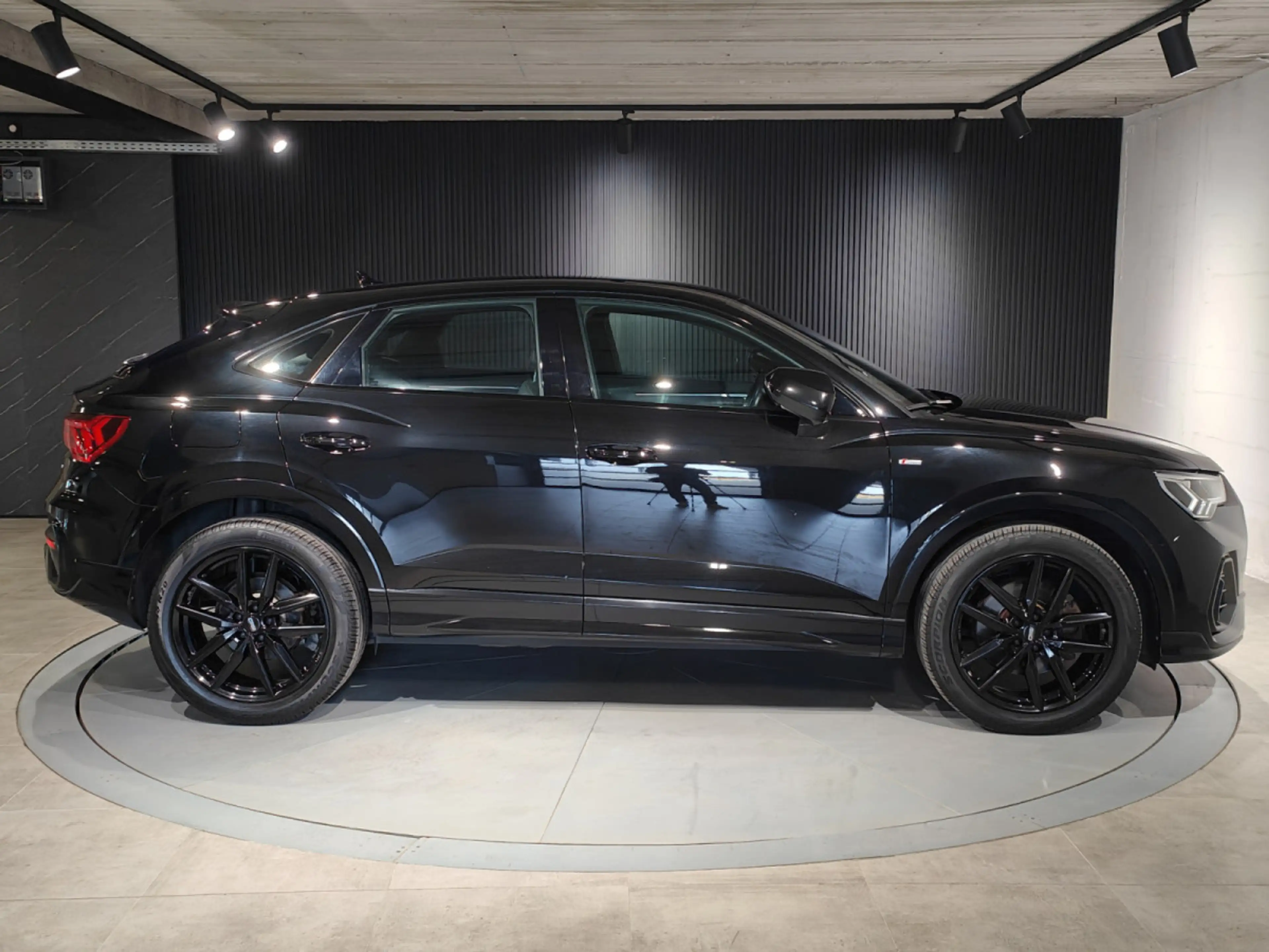 Audi Q3 Q3 SPORTBACK 40 TDI QUATTRO S-TRONIC S-LINE CAMERA — photo 2