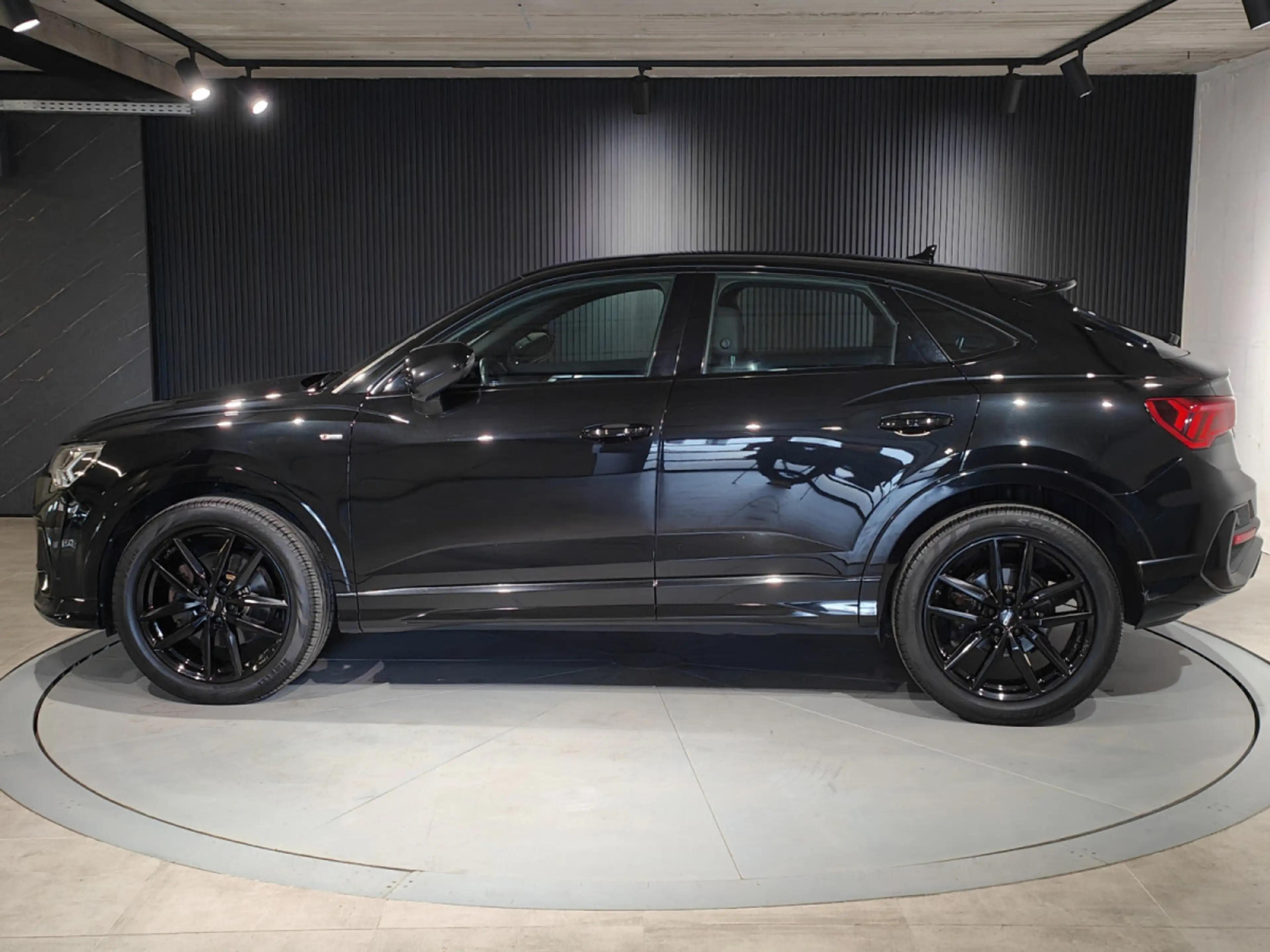 Audi Q3 Q3 SPORTBACK 40 TDI QUATTRO S-TRONIC S-LINE CAMERA — photo 5