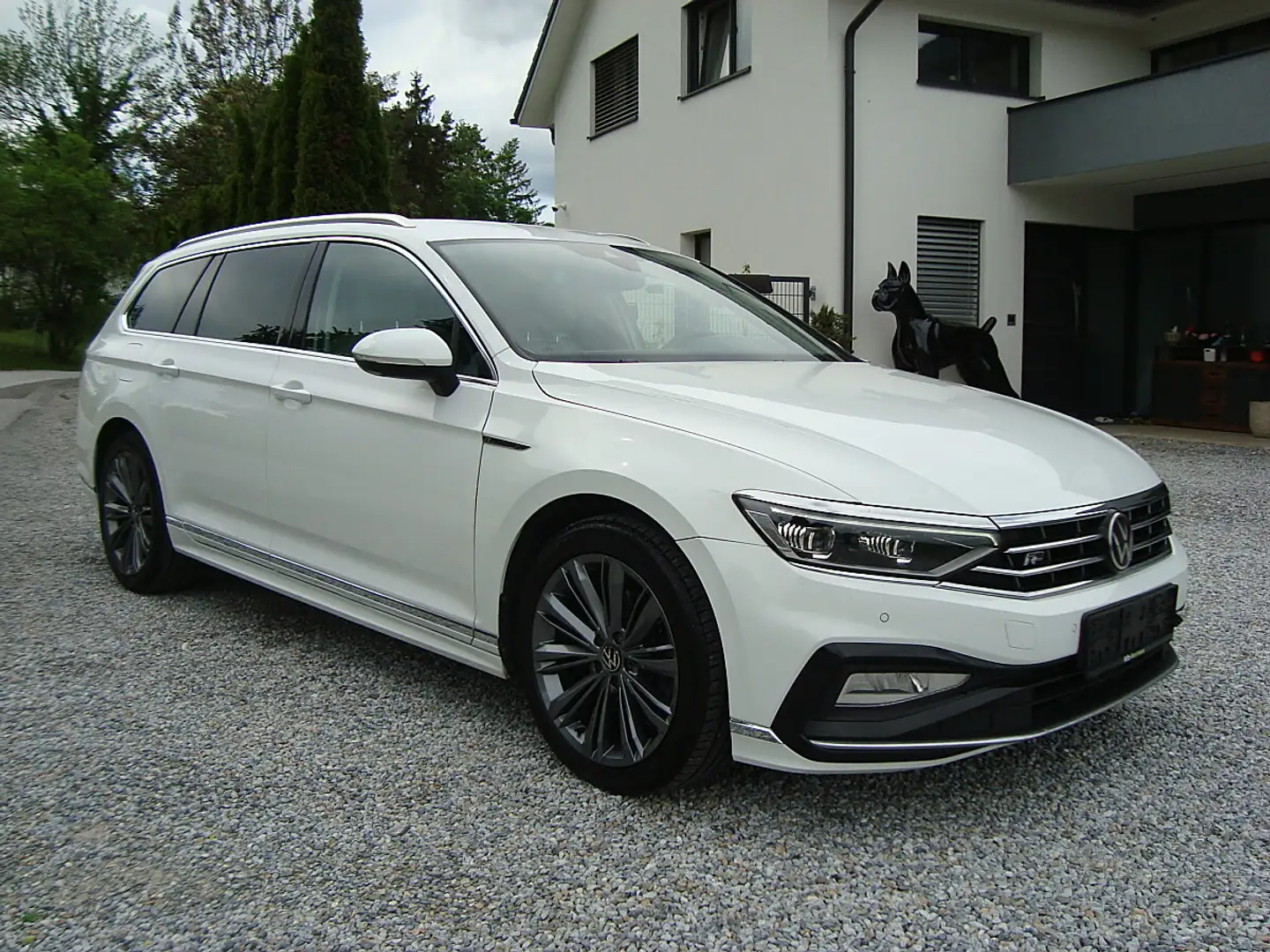 Volkswagen Passat Variant 2.0 TDI R-Line Mod 22 DSG IQ-Matrix Standh.AHV.. Weiß - 1
