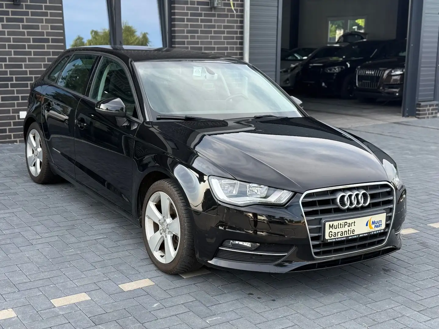 Audi A3 Sportback Ambition ultra*Automatik*Navi*PDC* Schwarz - 1