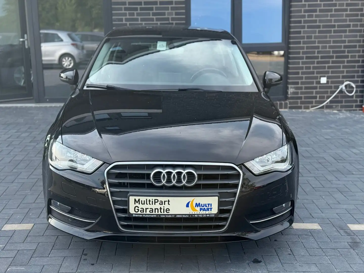 Audi A3 Sportback Ambition ultra*Automatik*Navi*PDC* Schwarz - 2