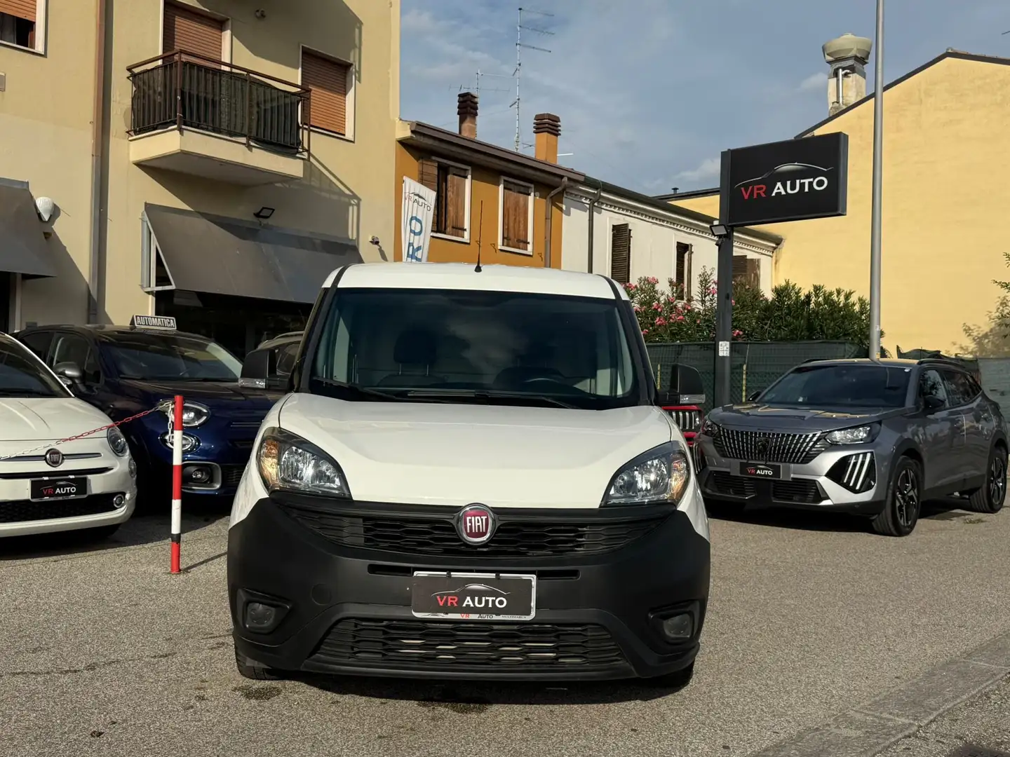 Fiat Doblo Cargo 1.3 mjt 95cv CH1 Lounge S&S EURO6 Weiß - 2