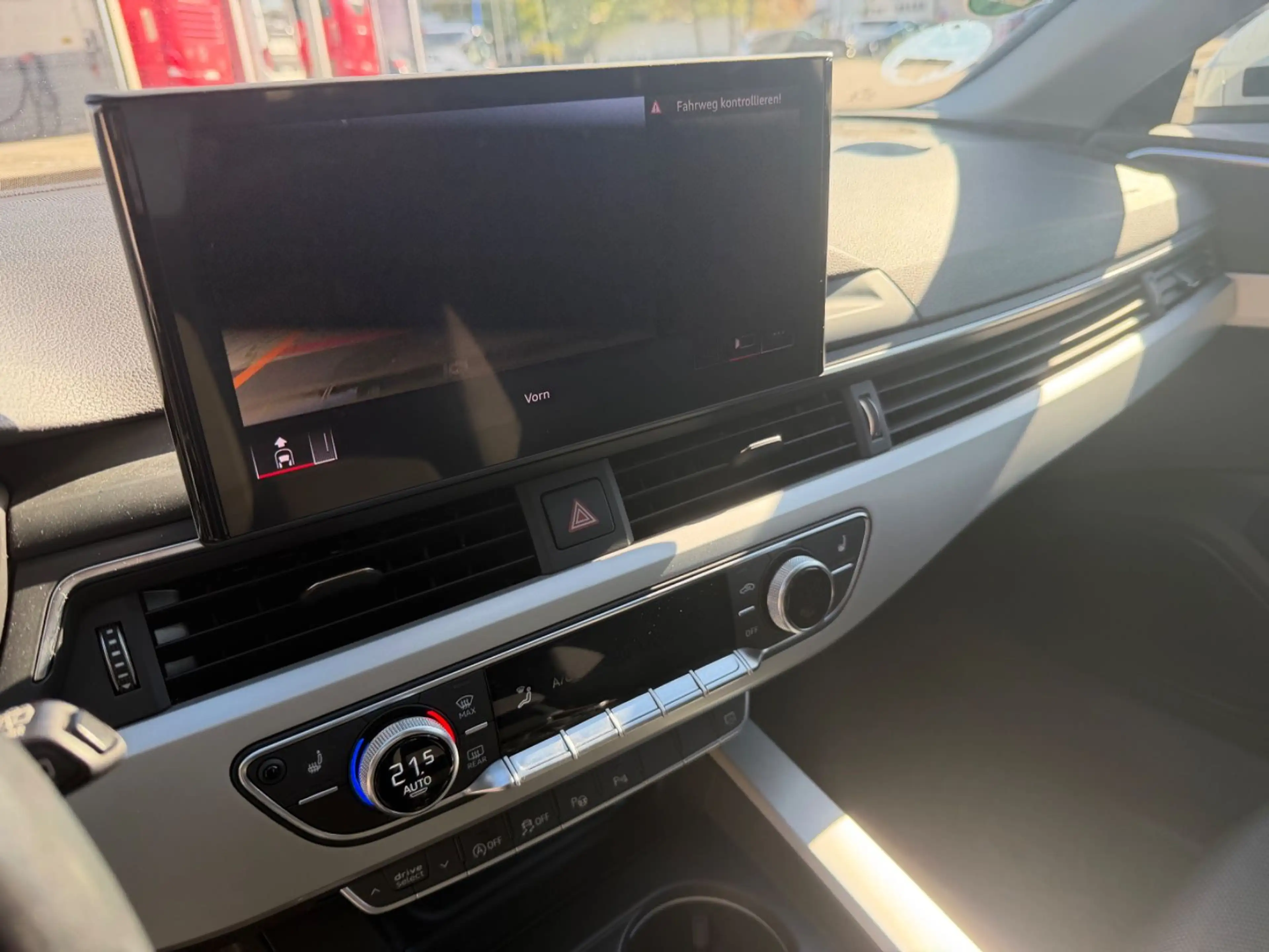 Audi A4 Avant 35 TDI advanced°Aut.°AHK°LED°NAVI° — photo 18