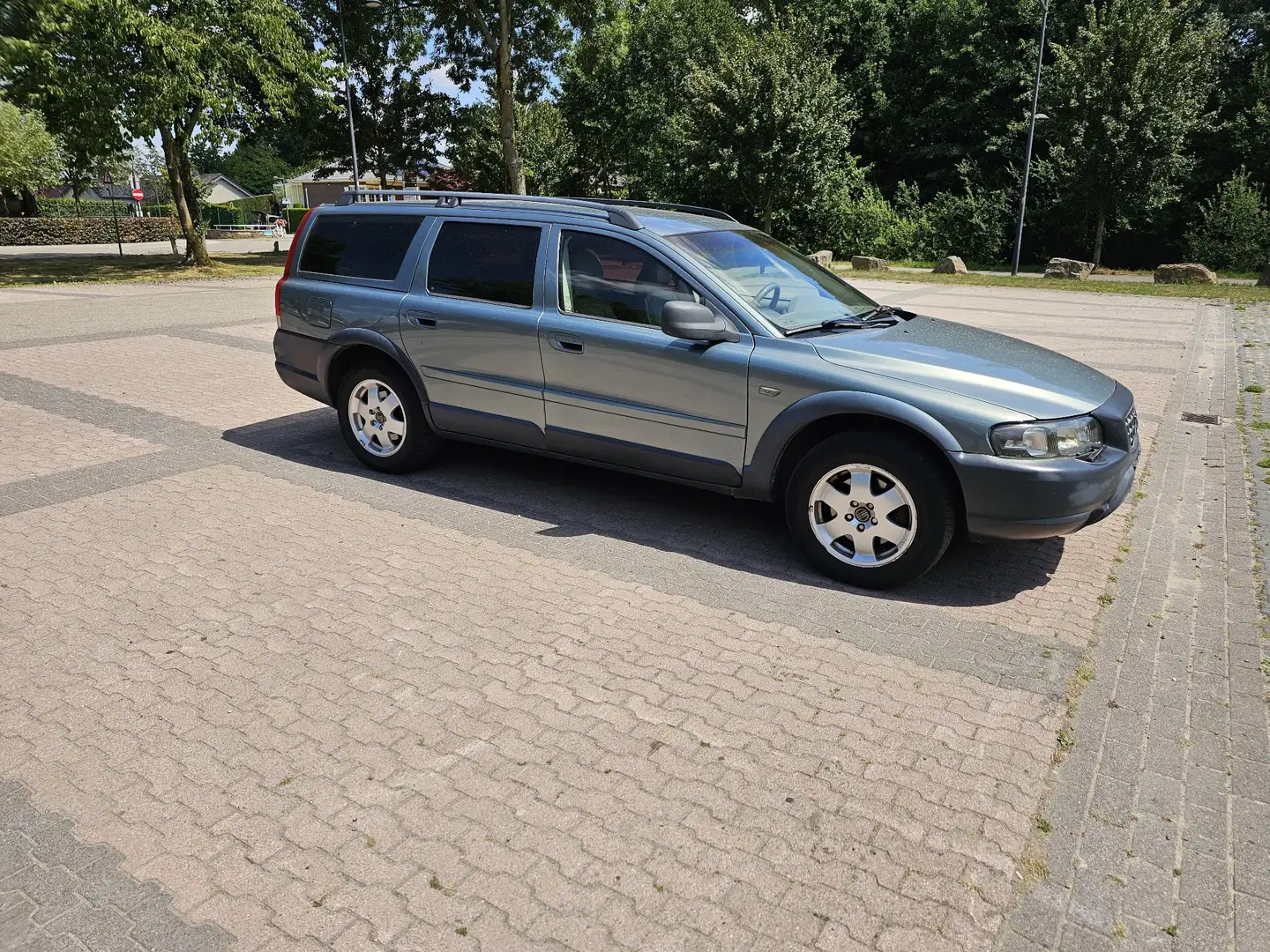 Volvo XC70 - 2