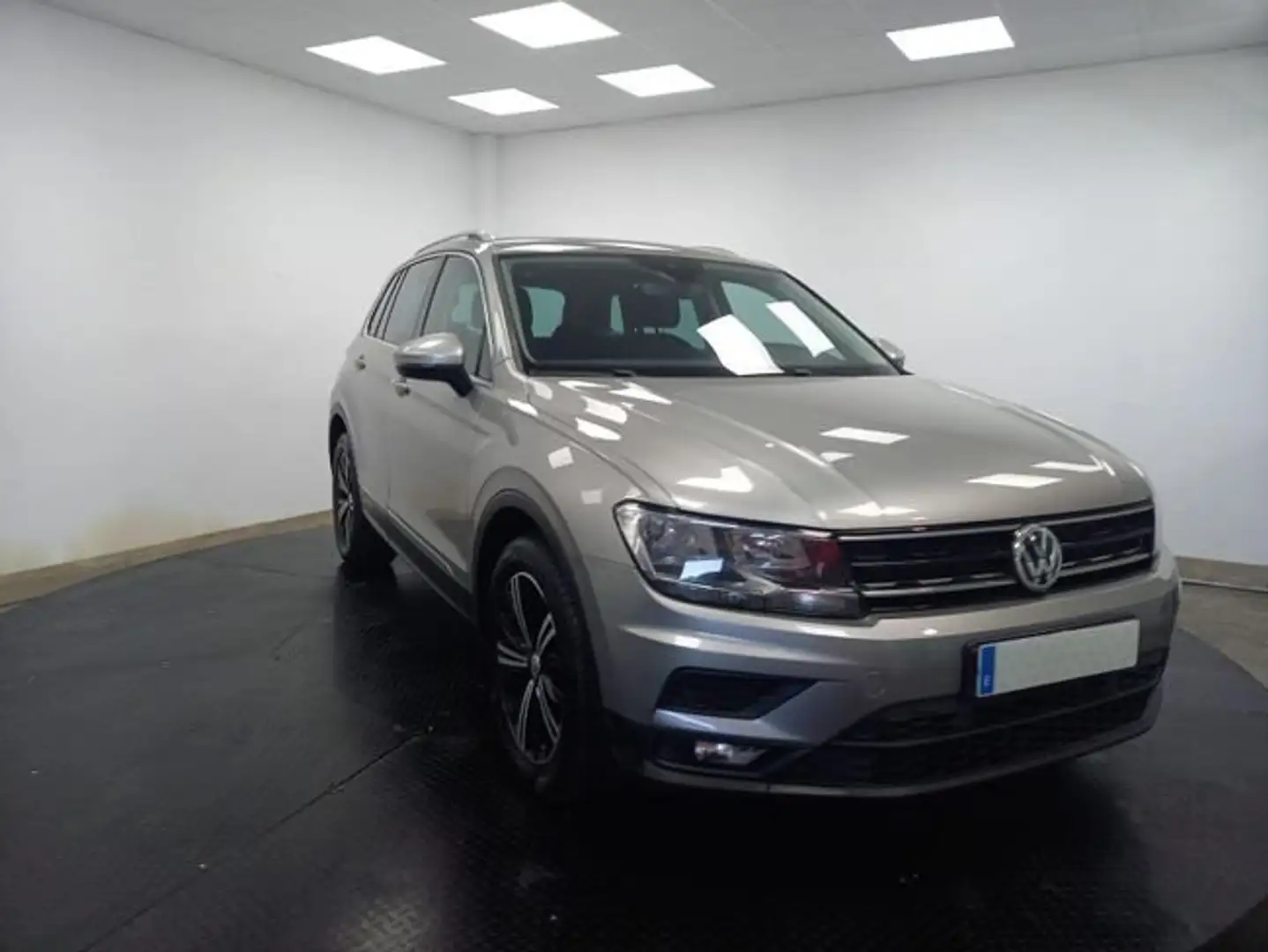 Volkswagen Tiguan 2.0TDI BMT R-Line 4Motion DSG 150 Gris - 2