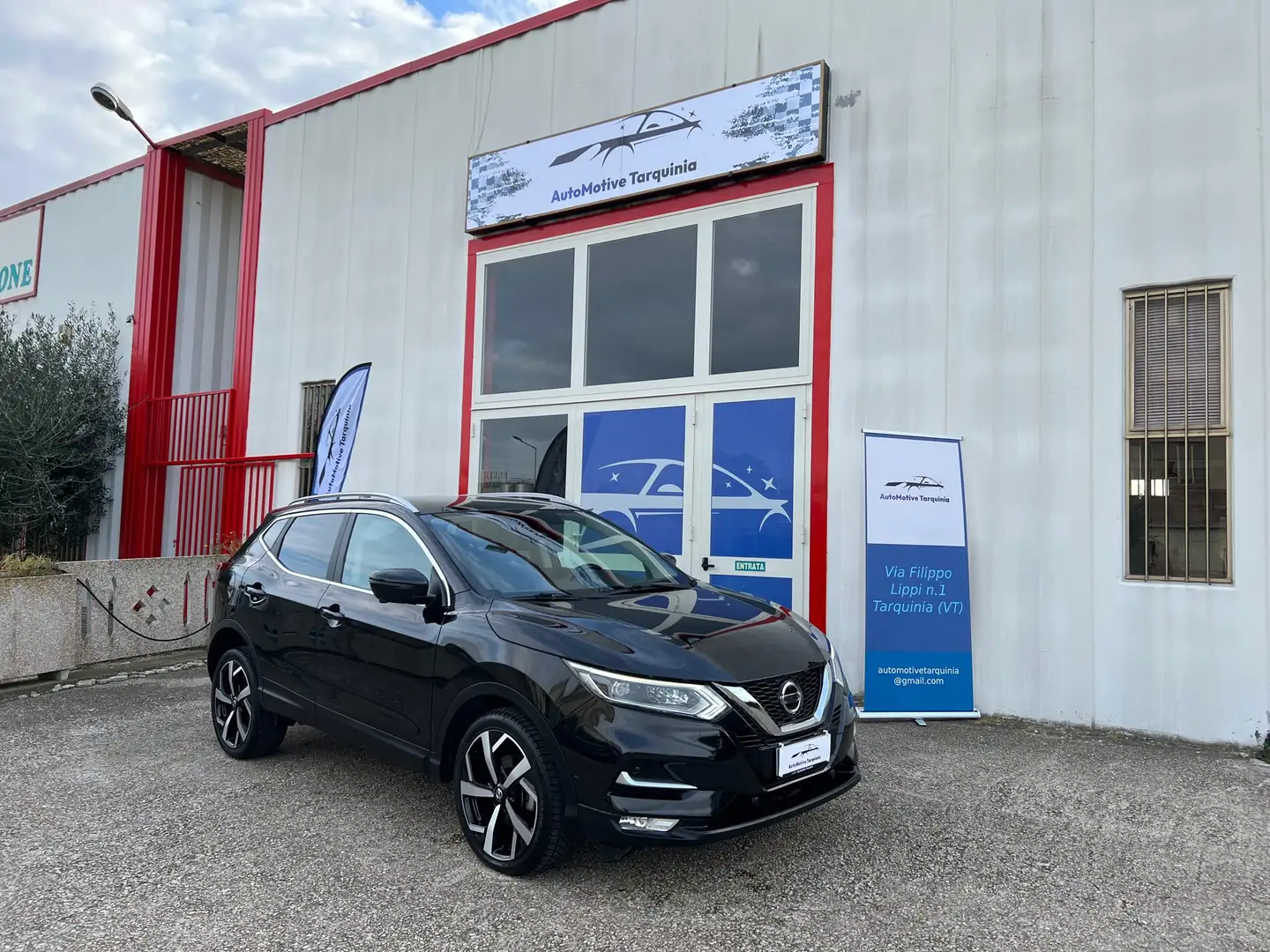 Nissan Qashqai 1.7 DCI 150cv TEKNA+ 4WD-CVT GANCIO-R19 Nero - 1