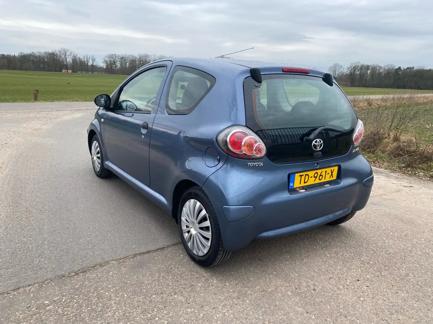 Toyota Aygo 1.0-12V Access Blauw - 2