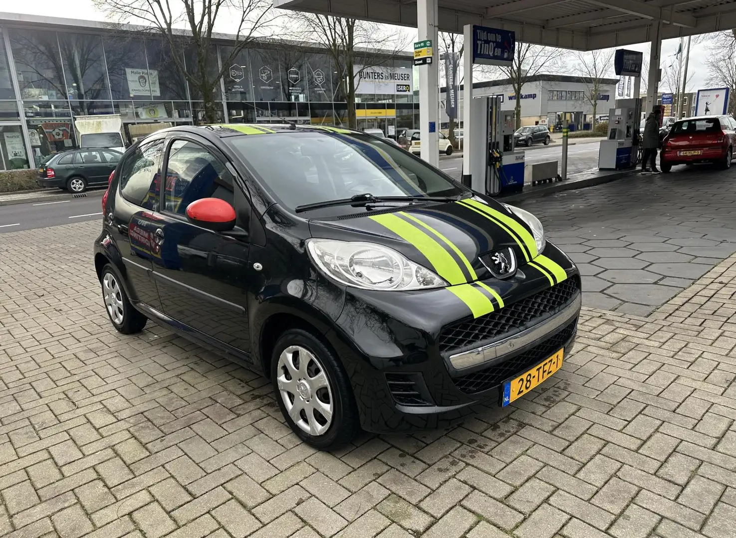Peugeot 107 1.0-12V XS 77000 dkm met Airco 5drs Negro - 2