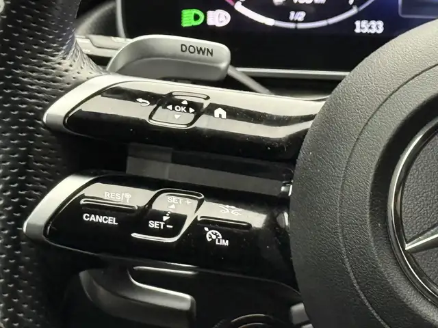 Mercedes-Benz C-Class view 13