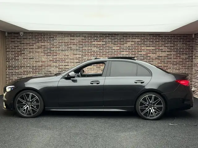 Mercedes-Benz C-Class view 6