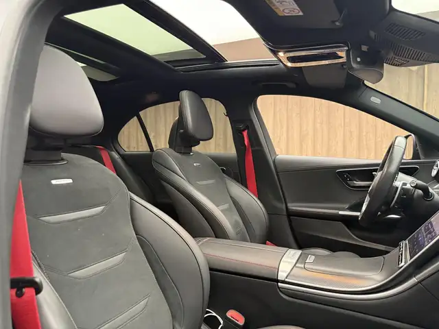 Mercedes-Benz C-Class view 28